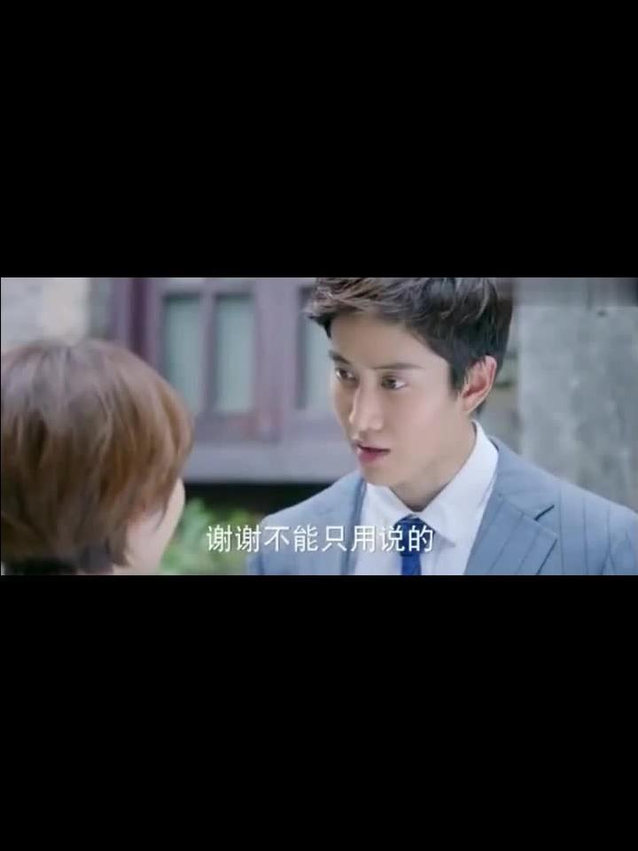 我是个男的，我的一个女同学提出和我在一起的话我要不要拒绝呢？